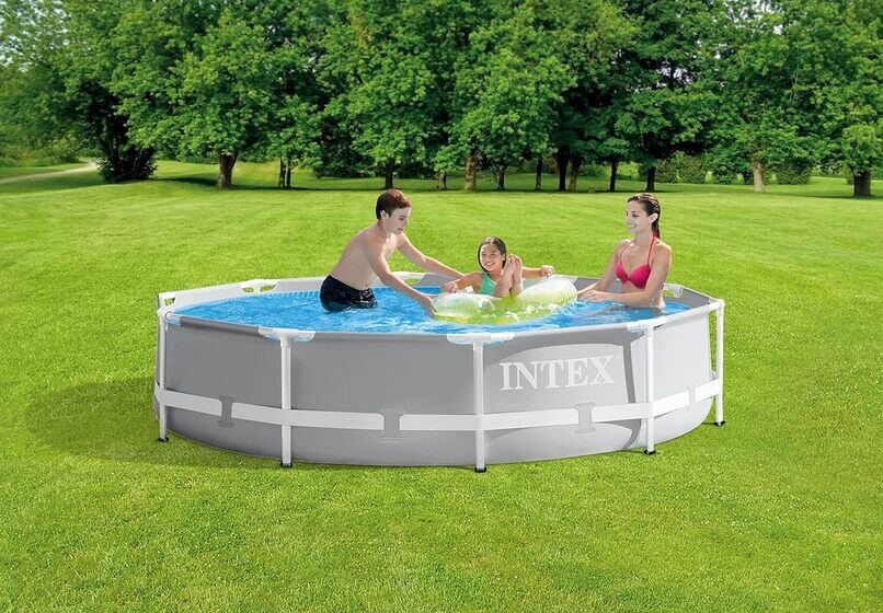 How to Keep Inflatable Pool Water Clean With Salt?